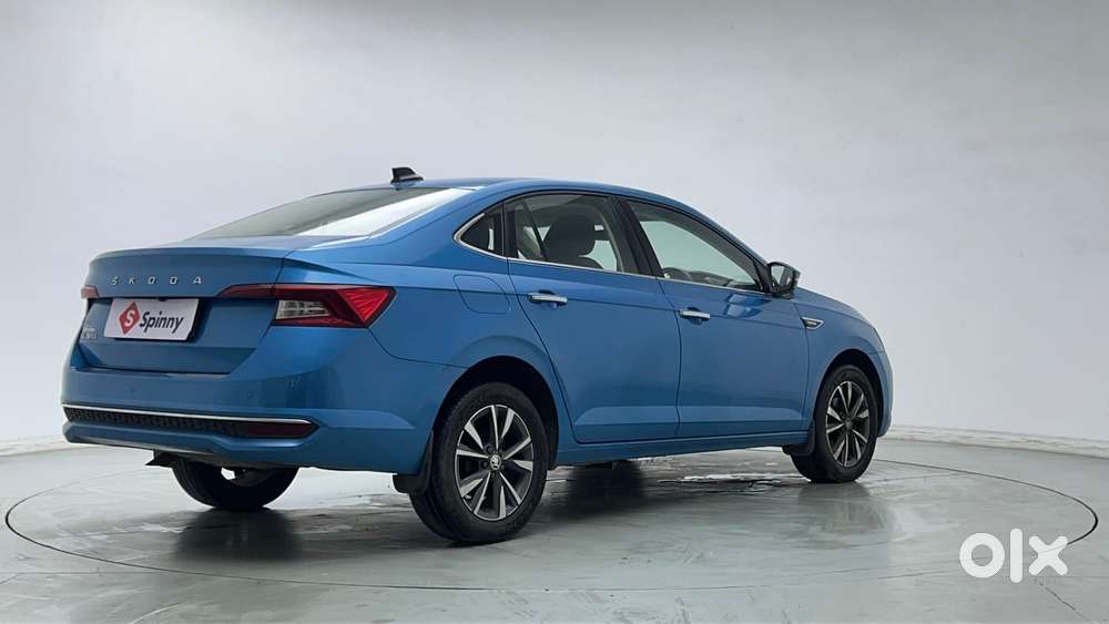 Skoda Slavia Style 1.0l Tsi At, 2022, Petrol