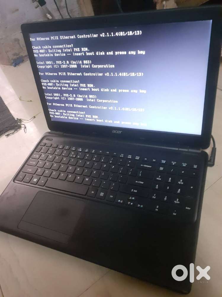 AMD 5TH GENRATION LAPTOP WITH 4GB RM WITH CHARGER