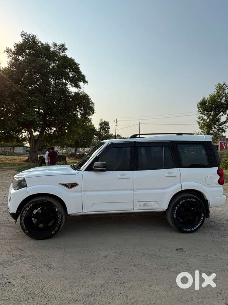 Mahindra Scorpio 2015 Diesel Genuine 150000 Km Driven