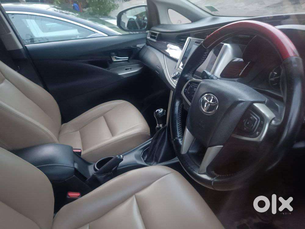 Toyota Innova Crysta 2.4 V 7 Str, 2017, Diesel