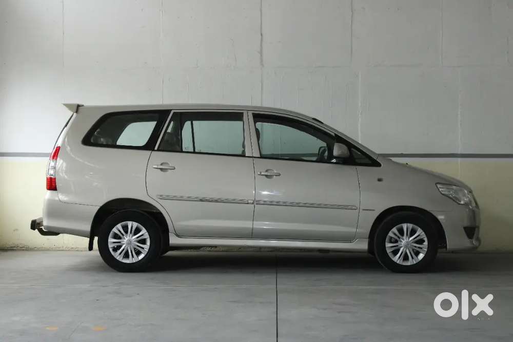 Toyota Innova 2012 Diesel Well Maintained
