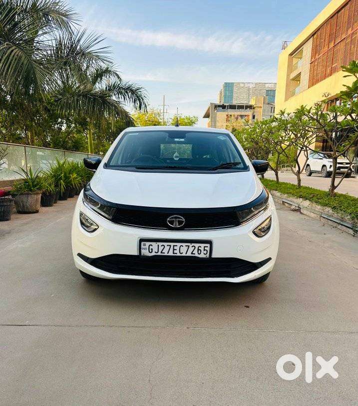 Tata Altroz Xz Icng, 2023, Petrol