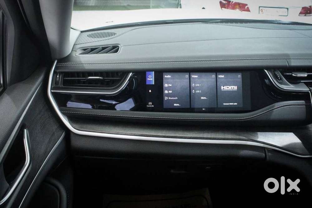 Jeep Grand Cherokee Limited (o) 4x4 At, 2022, Petrol