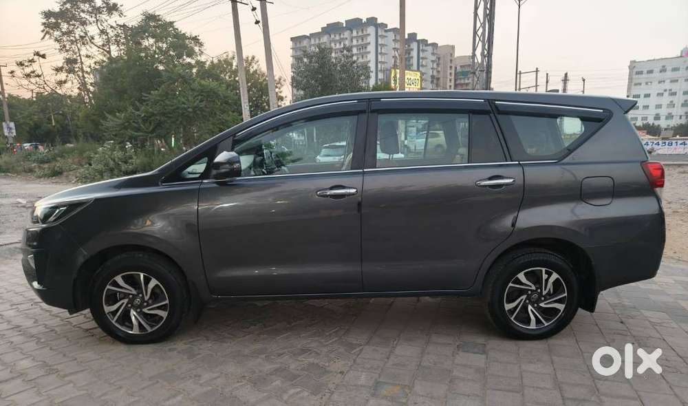 Toyota Innova Crysta [2020-ongoing] 2.4 Vx 8 Str, 2021, Diesel