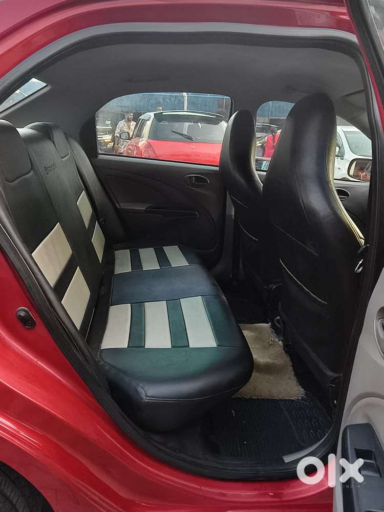 Toyota Etios 2010-2012 G, 2011, Petrol