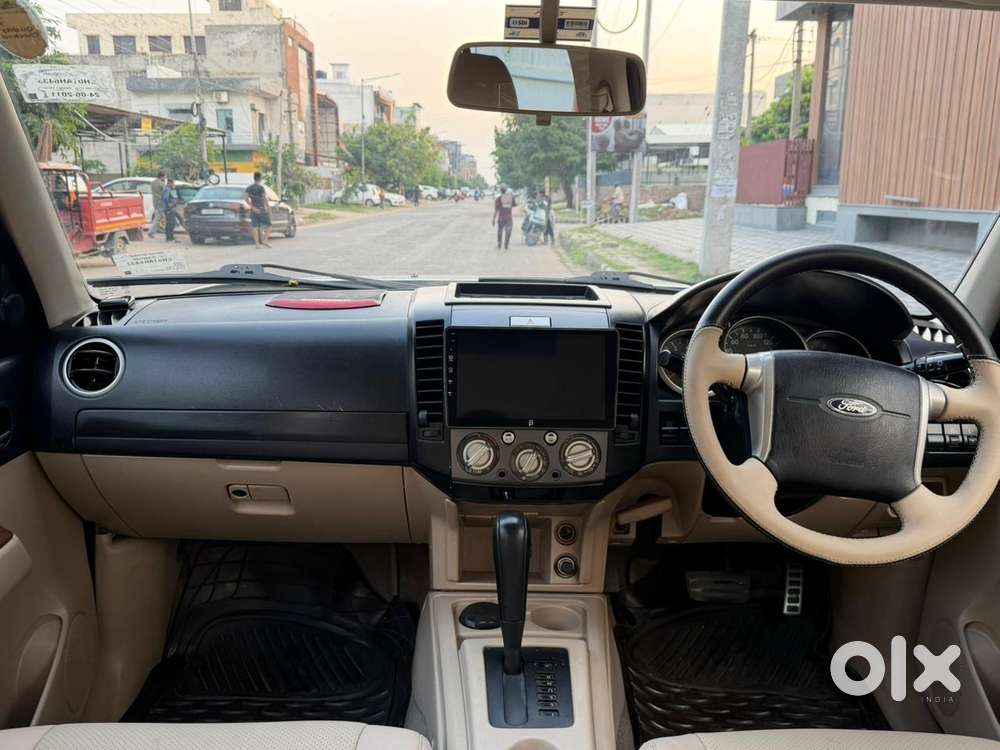 Ford Endeavour 3.0l Thunder Plus 4x4, 2011, Diesel