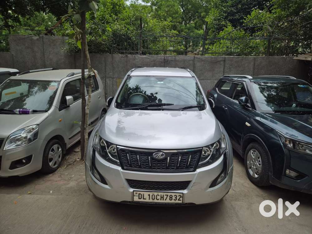 Mahindra Xuv500 Diesel 2017 Silver Color