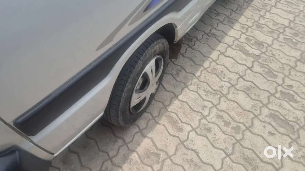 Maruti Suzuki Omni 2013