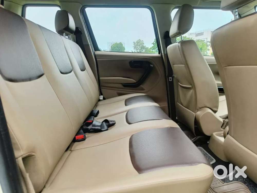 Mahindra Tuv 300 T4, 2018, Diesel