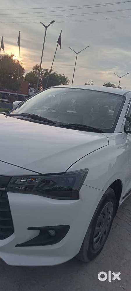Maruti Suzuki Dzire 1.2 Vxi, 2025, Petrol