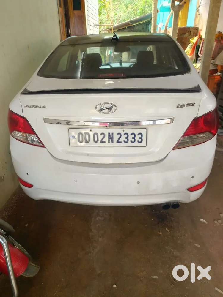 Hyundai Verna Crdi 2014.