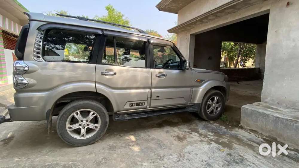 Mahindra Scorpio 2014 Diesel With Automatic Transmission