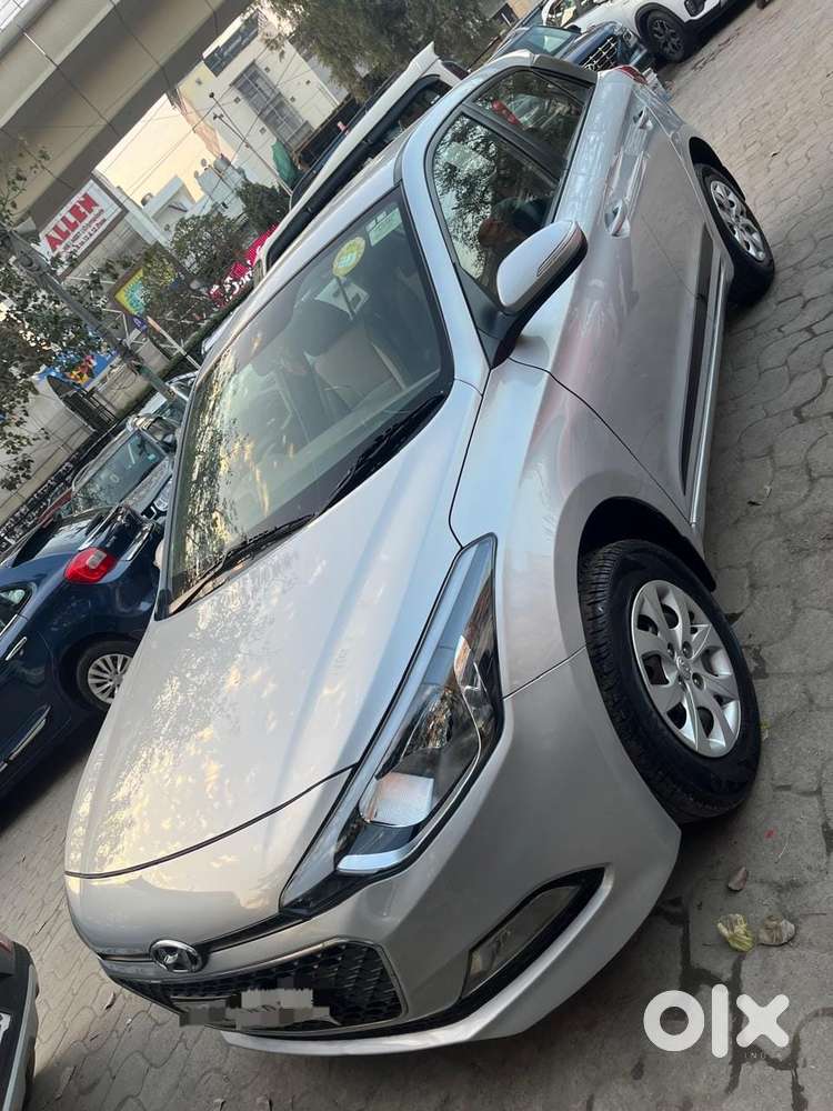 Hyundai I20 Sportz 1.2 Bs-iv, 2015, Petrol