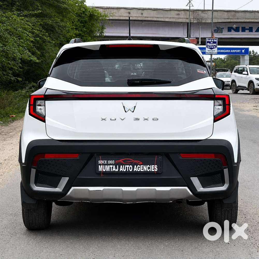 Mahindra Xuv 3xo Ax5 Pm Mt, 2025, Petrol