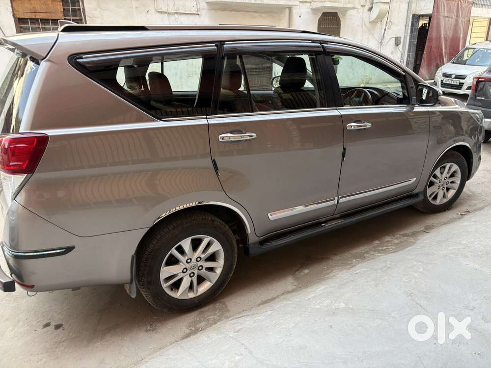 Toyota Innova Crysta 2.4 Gx Limited Edition At 7 Str, 2020, Diesel