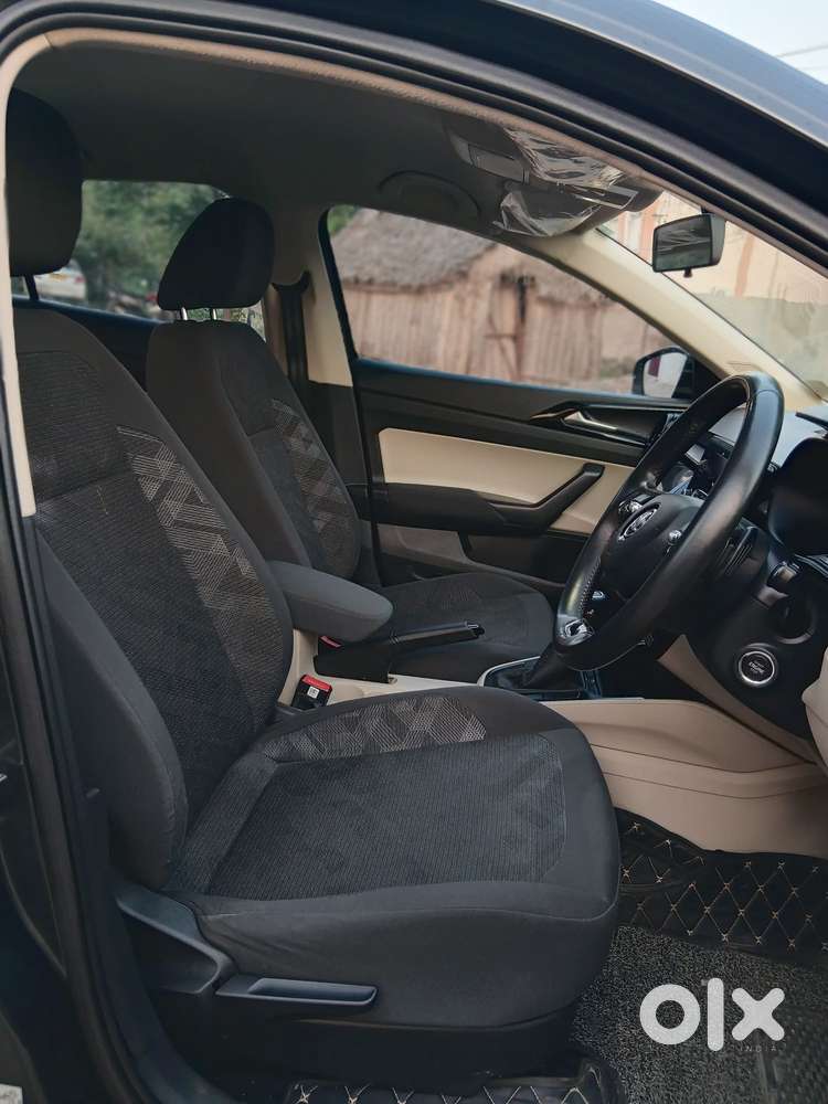 Skoda Slavia 1.0 Tsi Style At, 2023, Petrol