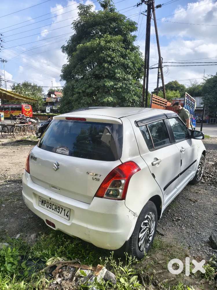 Maruti Suzuki Swift Vxi 2011