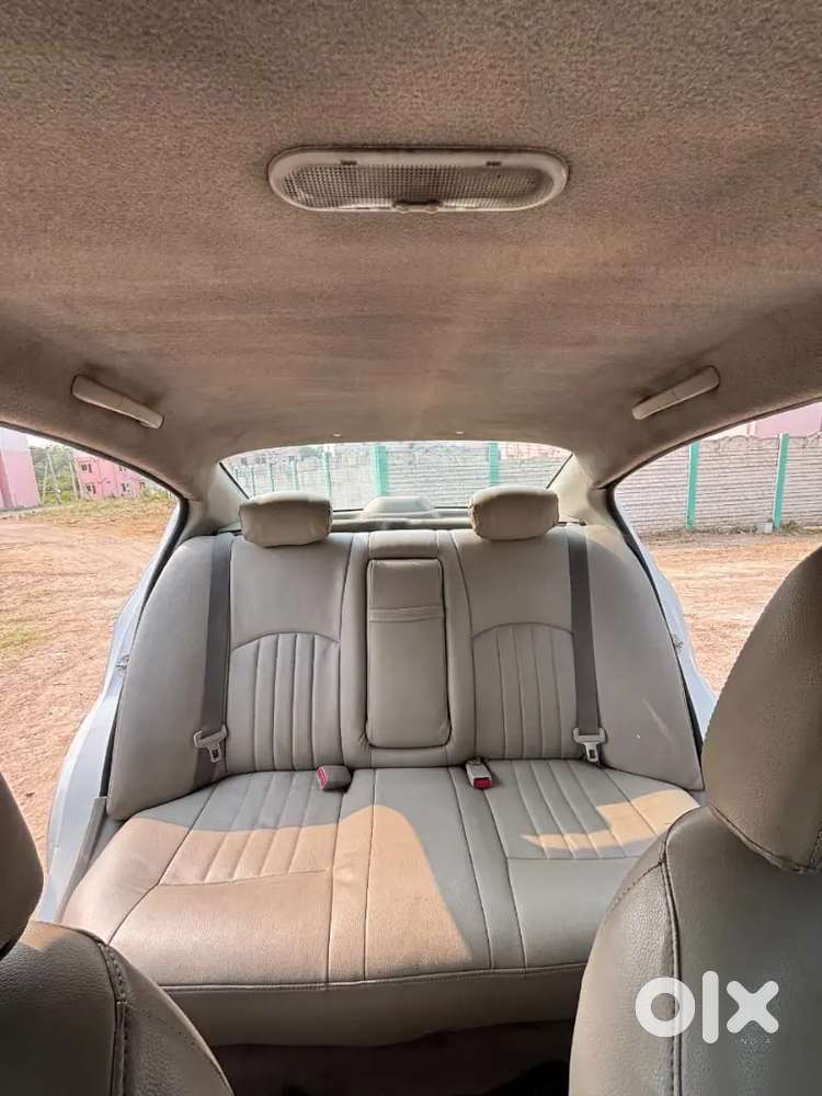 Nissan Sunny 2012 Model Top End Version