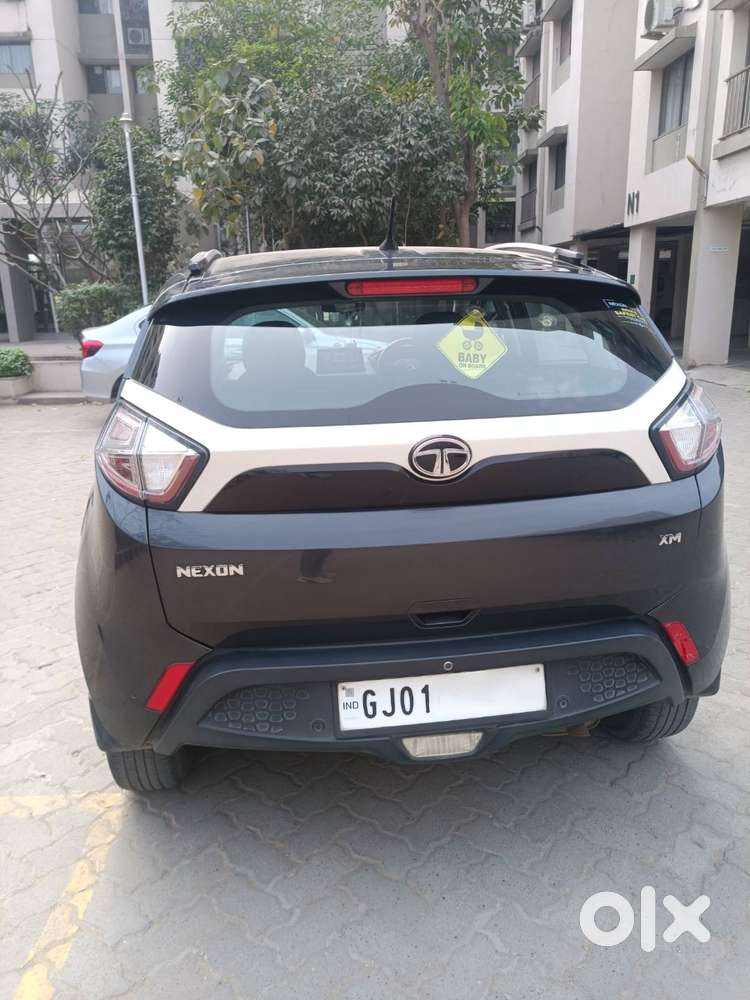 Tata Nexon Xm Mt