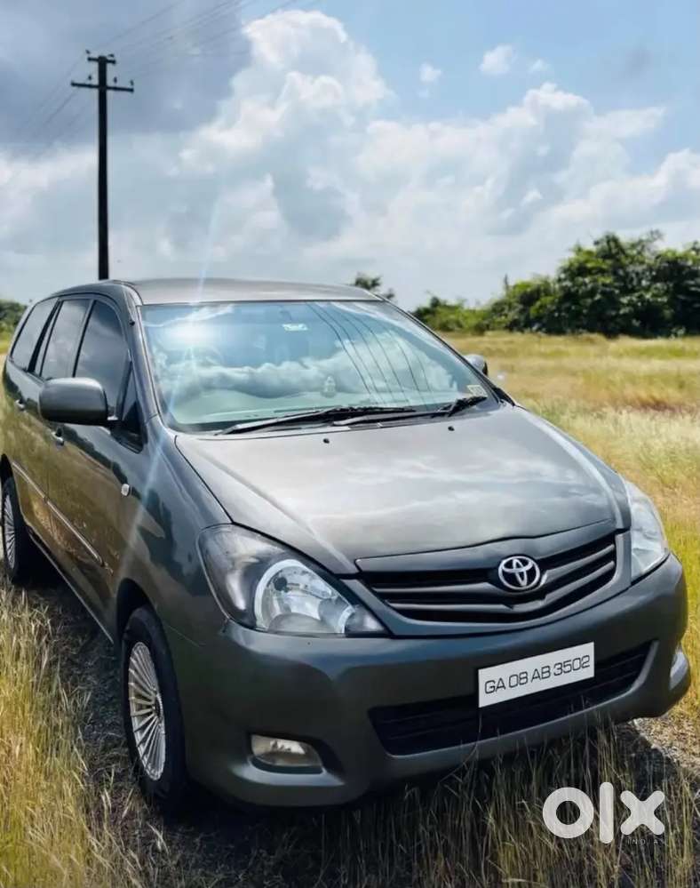 Toyota Innova 2009 2nd Owner