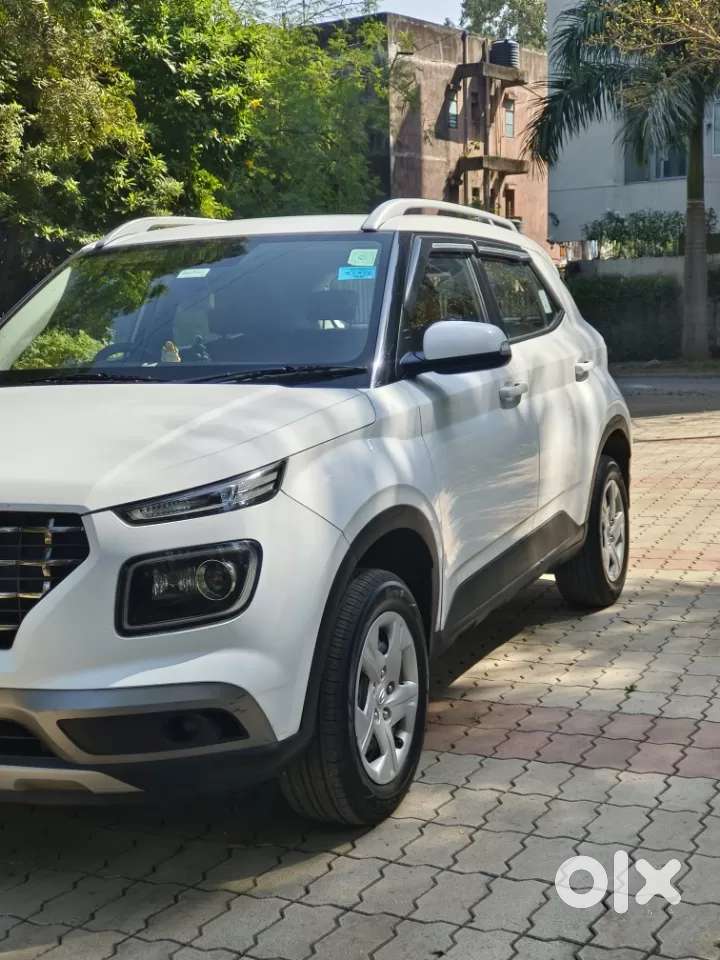 Hyundai Venue 1.2 S Plus, 2021, Petrol