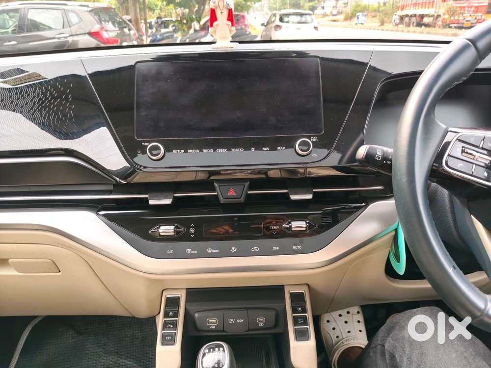 Kia Carens 1.5 Luxury Plus Diesel 6 Str, 2022, Diesel