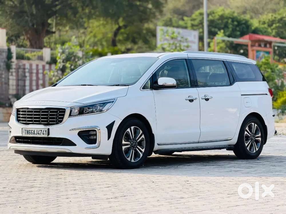 Kia Carnival Limousine 2022 Diesel Just 32000 Km Driven