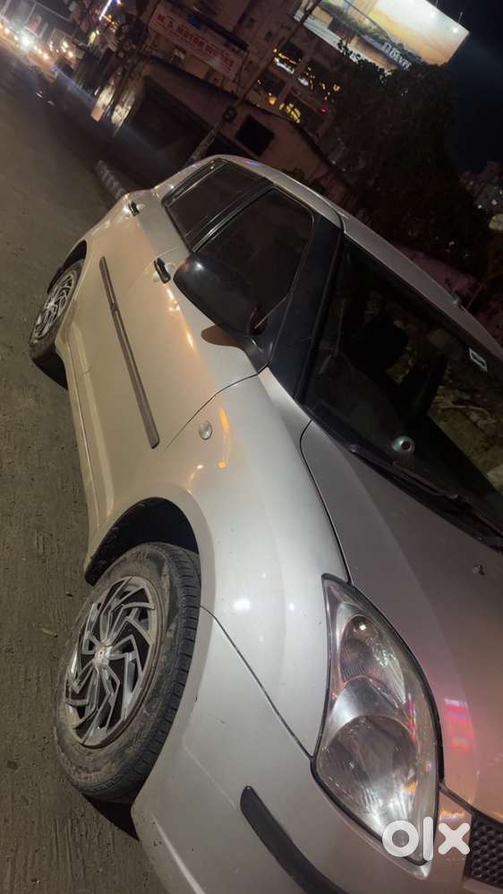 Maruti Suzuki Swift Petrol 2005