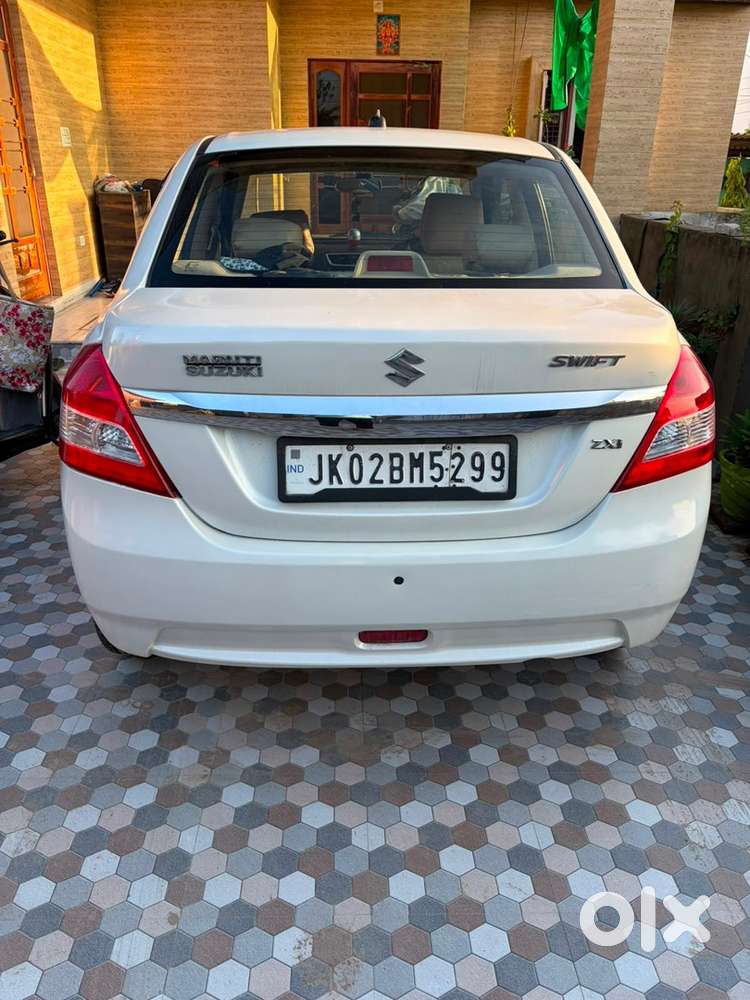 Maruti Suzuki Dzire Petrol 133000 Km Driven