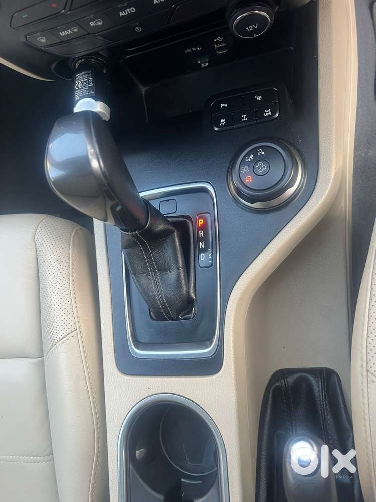 Ford Endeavour 3.2 Titanium Plus 4x4 At, 2016, Diesel