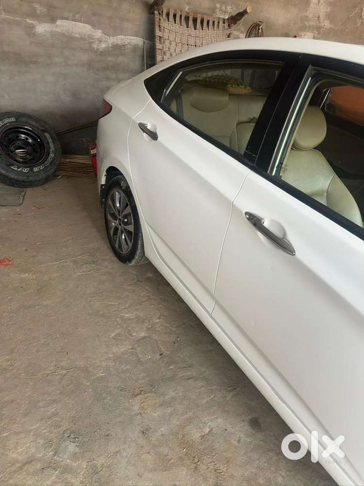 Hyundai Fluidic Verna 2015 Diesel Auto Well Maintained