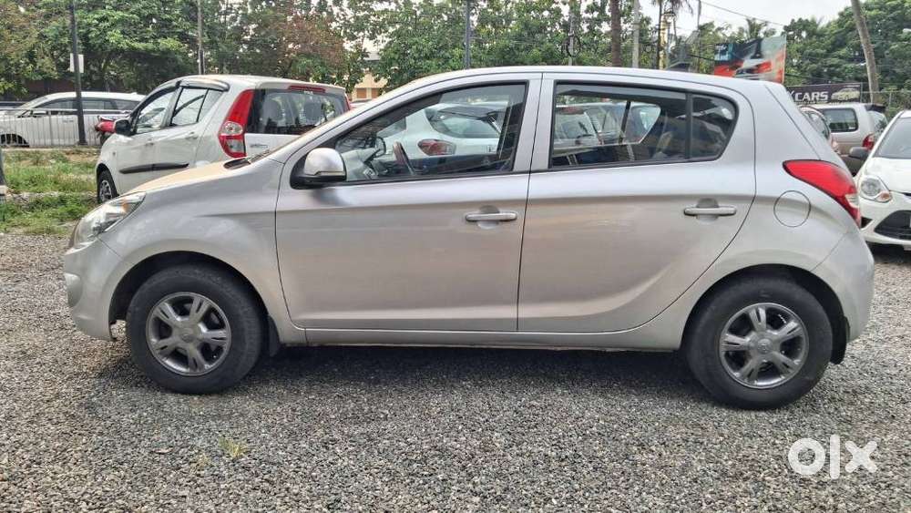 Hyundai I20 Asta 1.4 Automatic (o) With Sunroof, 2010, Petrol