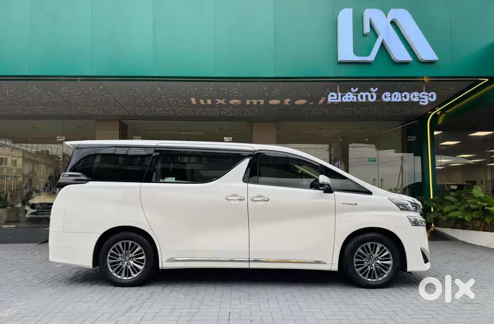 Toyota Vellfire 2.5 Hybrid, 2021, Petrol
