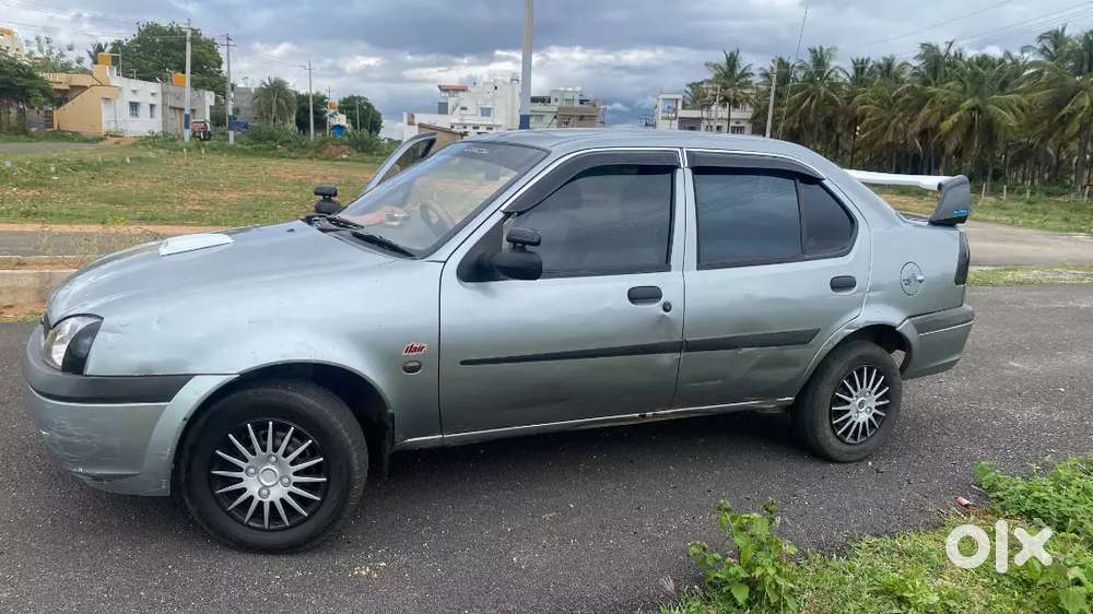 Ford Ikon 1.3 Clxi 2004 Variant
