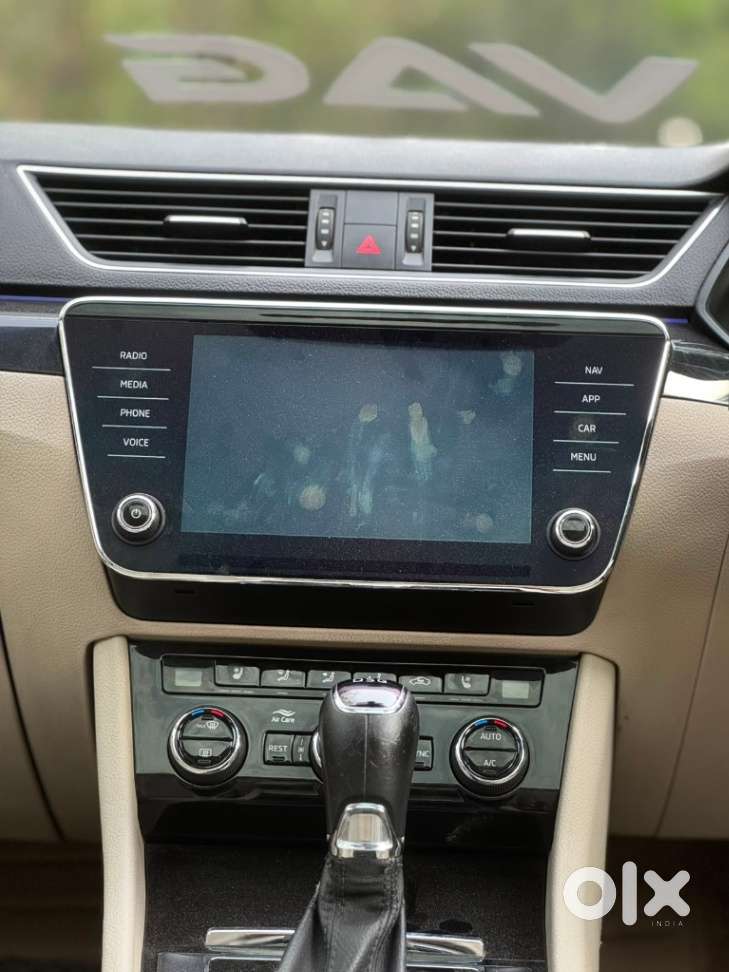 Skoda Superb 2.0 Tsi At L&k, 2018, Petrol