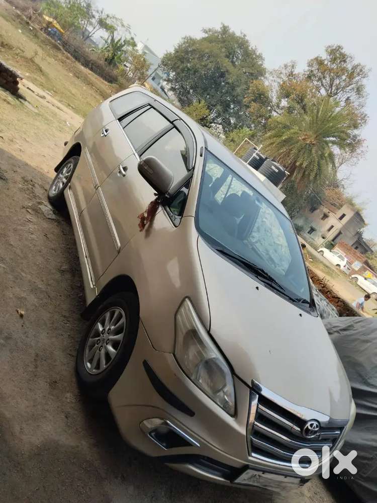 Toyota Innova 2013 Diesel Well Maintained
