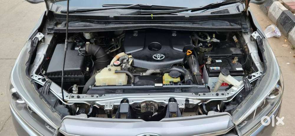 Toyota Innova Crysta 2.8 Zx At 7 Seater, 2017, Diesel