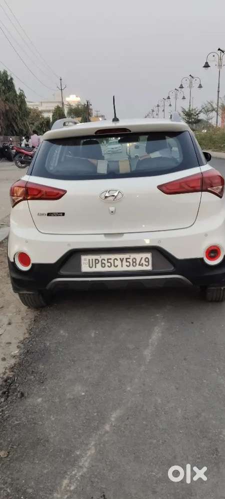 Hyundai New I20 2018 Petrol 75000 Km Driven