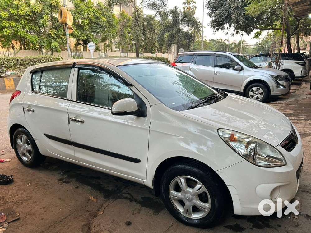 Hyundai 2012 Manual Car