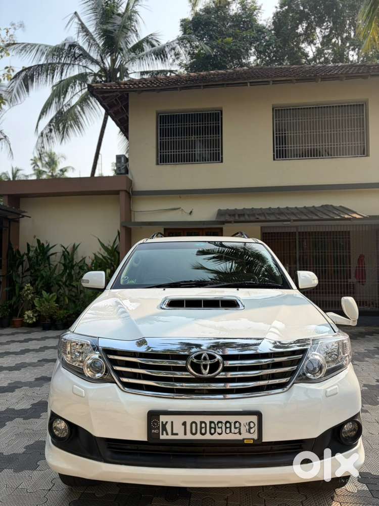 Toyota Fortuner Diesel 2014 At