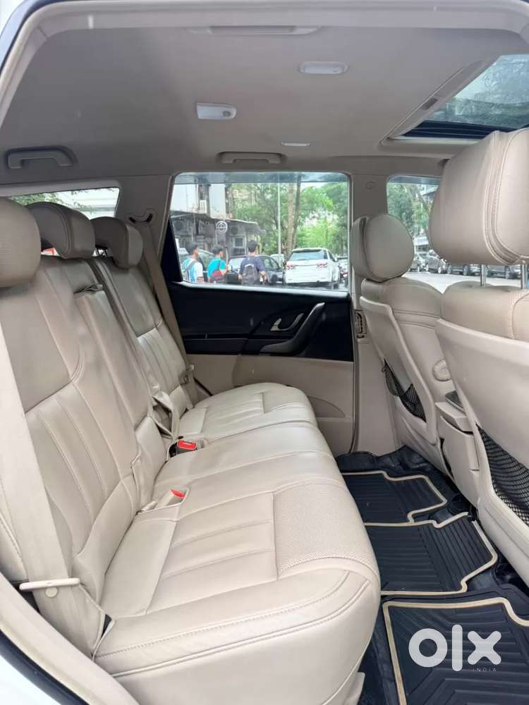 Mahindra Xuv500 2.2 W10 Sportz Edition At, 2017, Diesel