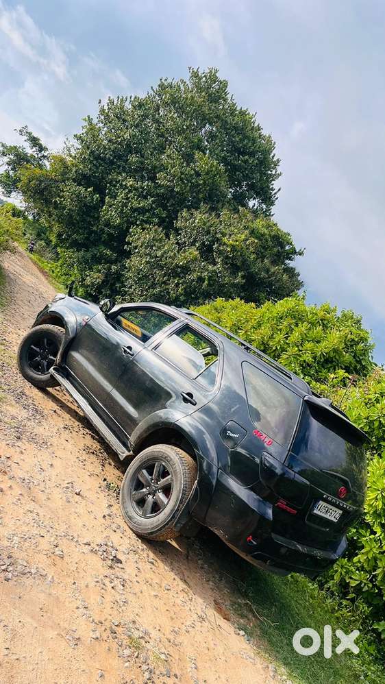 Toyota Fortuner Diesel Manual 2011