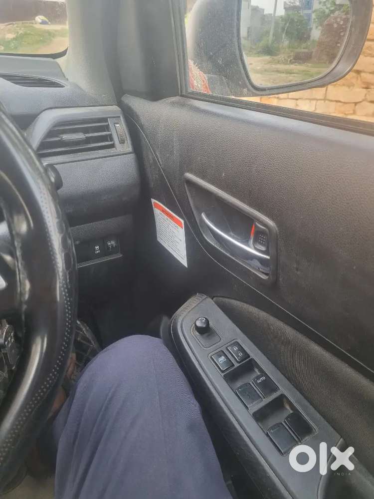 Maruti Suzuki New-gen Swift 2024 Cng & Hybrids 49000 Km Driven