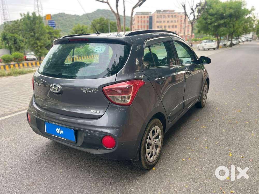 Hyundai Grand I10 Sportz, 2017, Petrol