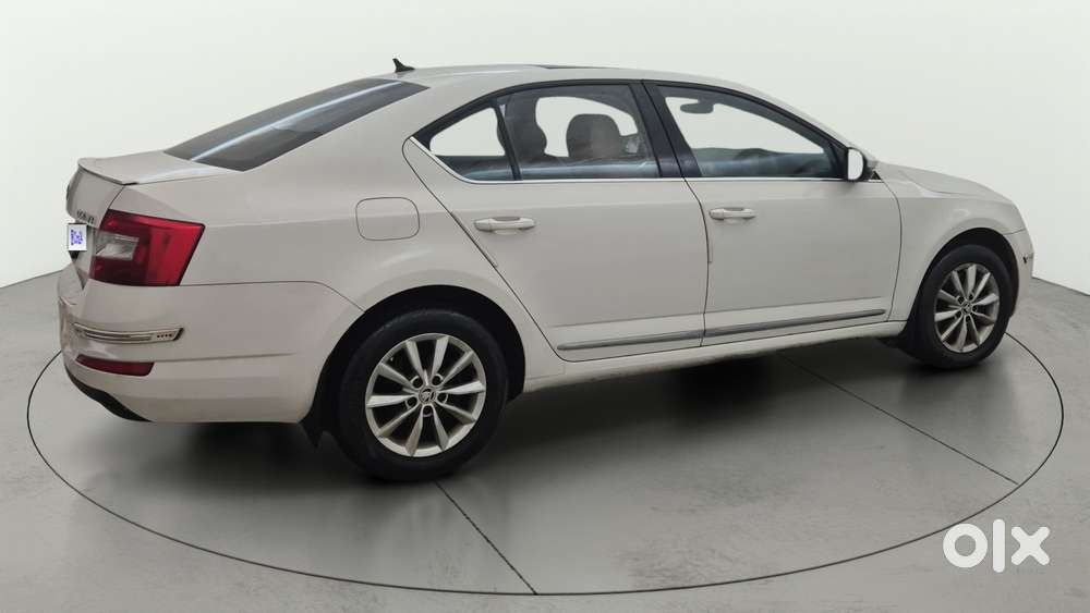 Skoda Octavia 1.8 Tsi At Style Plus, 2017, Petrol