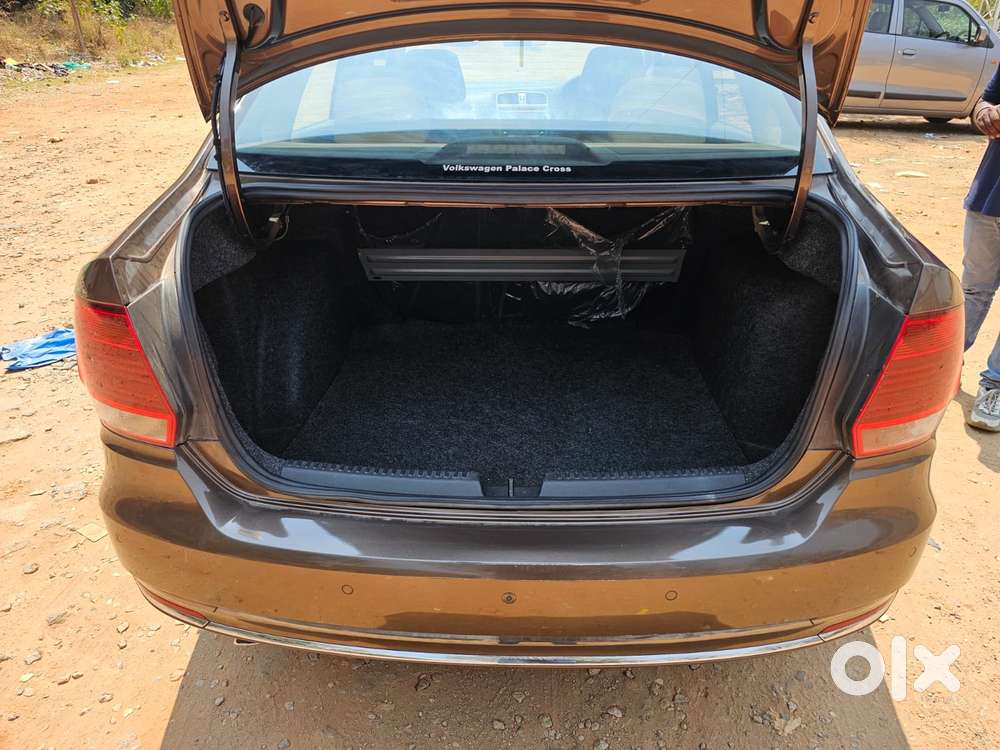 Volkswagen Vento 1.2 Tsi Highline At, 2015, Petrol