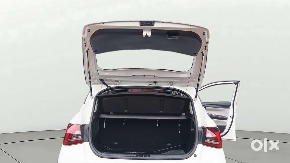Hyundai New I20 1.2 Asta (o) Ivt, 2024, Petrol