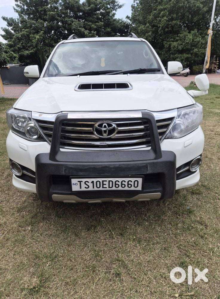 Toyota Fortuner 3.0 4x4 Manual, 2015, Diesel