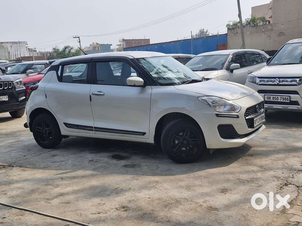 Maruti Suzuki Swift Vxi + Manual, 2024, Petrol