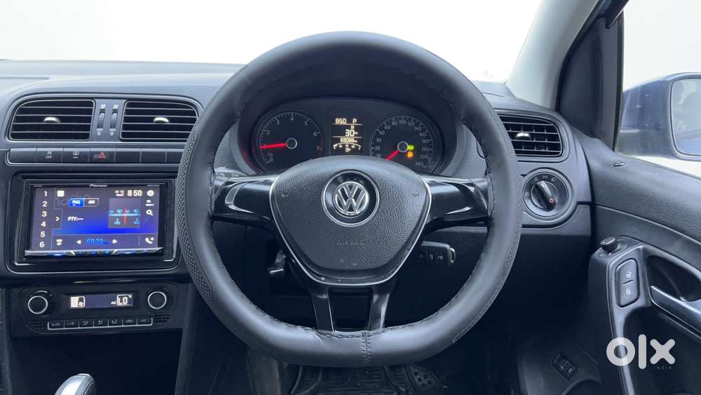 Volkswagen Vento 1.2 Tsi Comfortline At, 2017, Petrol